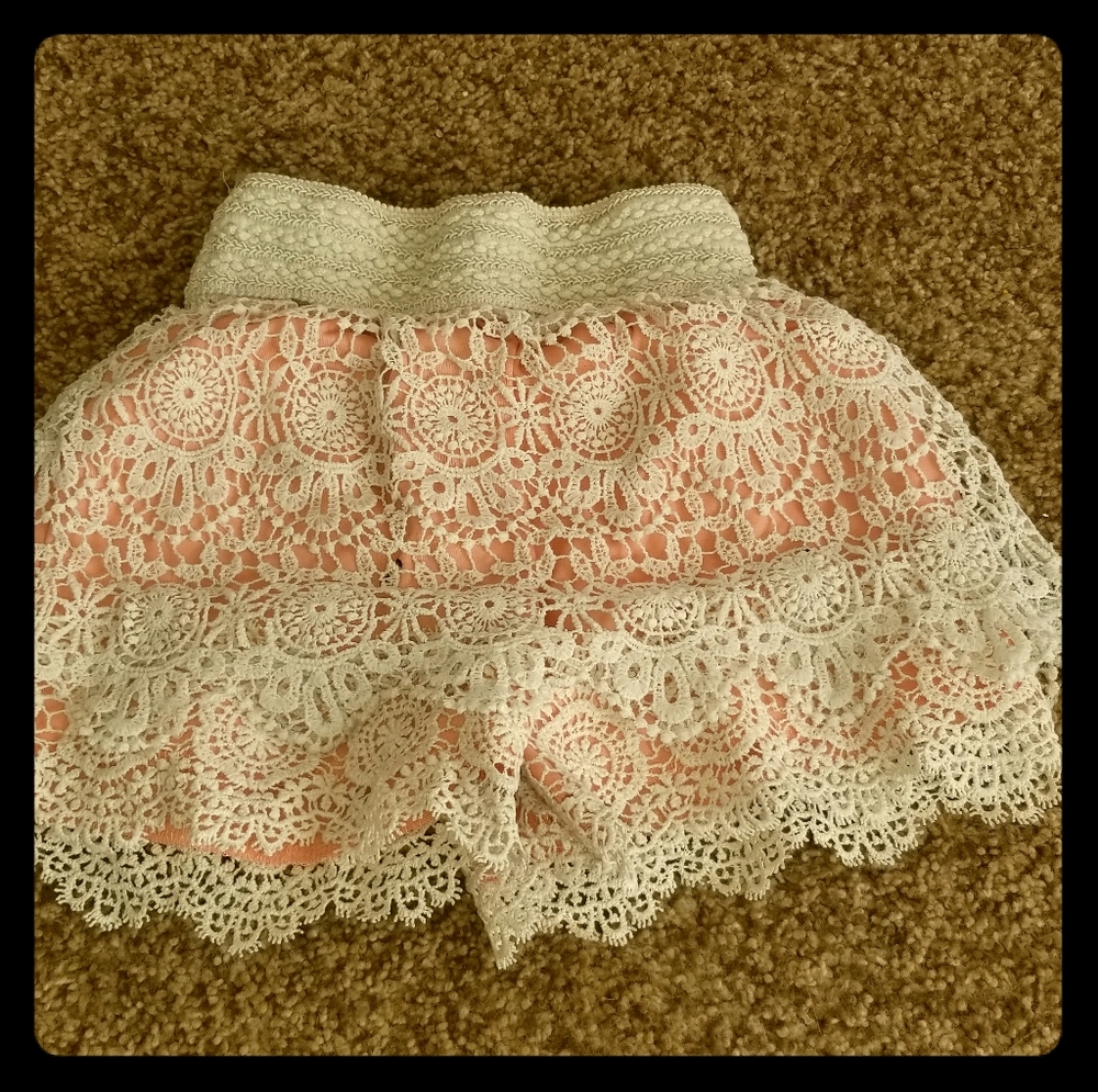 ADORABLE SKORT!!!! (shorts under a skirt)